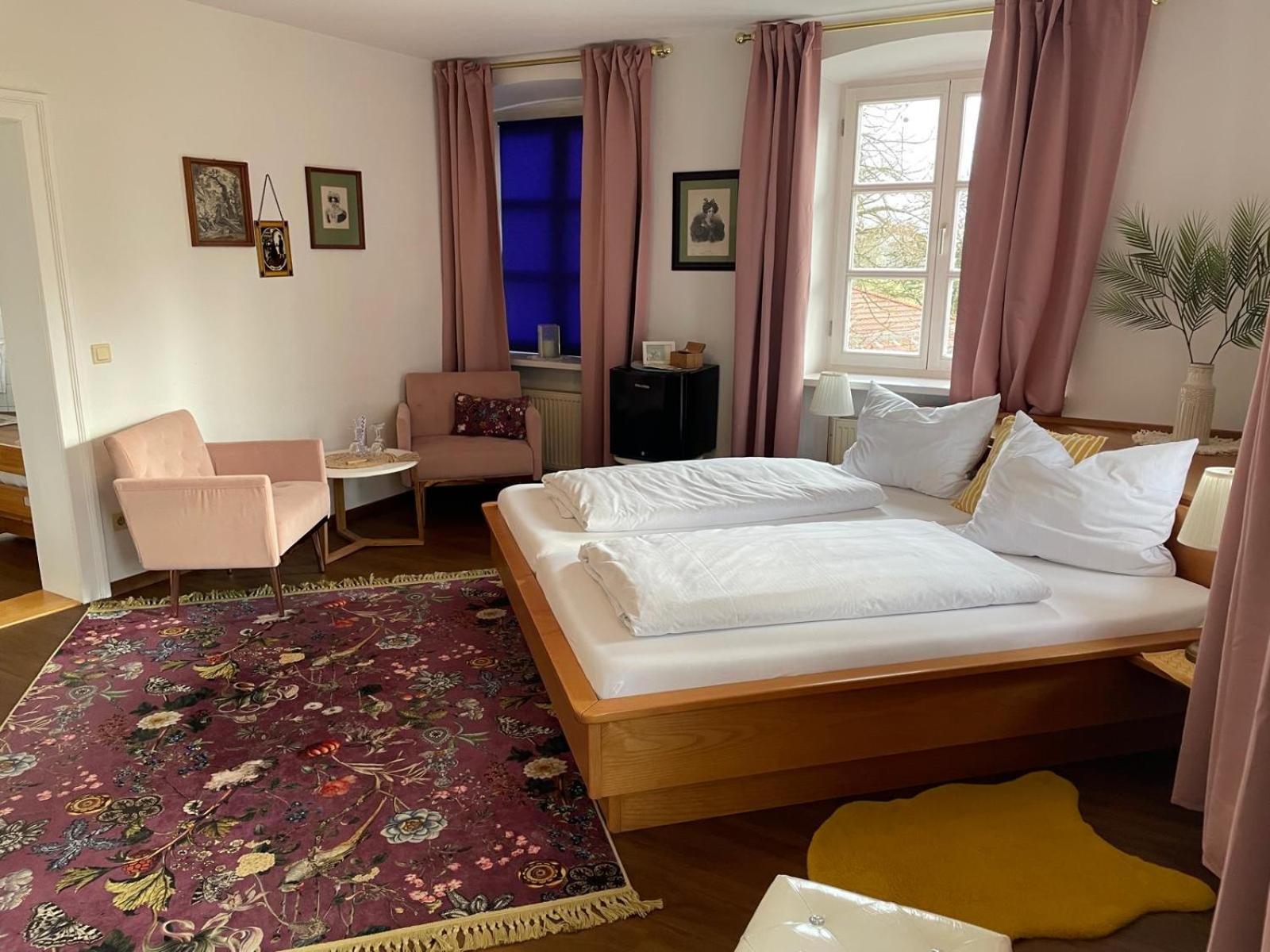 Il Castello Hotel Haiming Kültér fotó